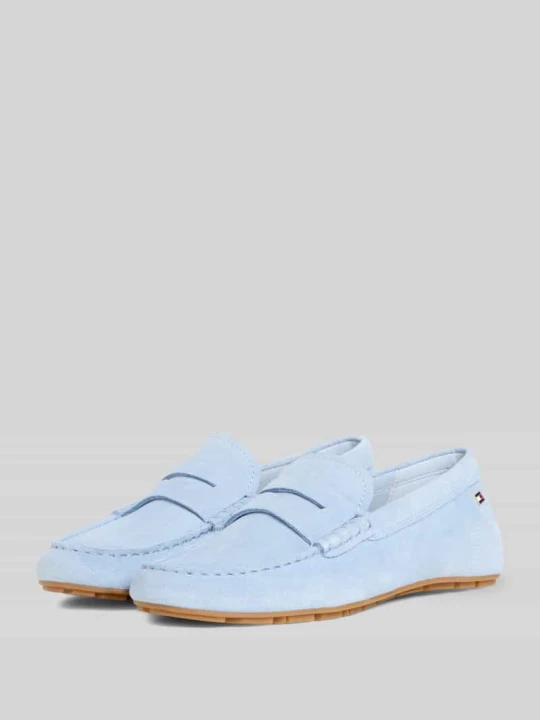 Zdjęcie produktu Mokasyny ze skóry welurowej Tommy Hilfiger Jasnoniebieski