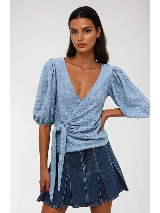 Zdjęcie produktu Monki Bluzka w kolorze błękitnym rozmiar: M