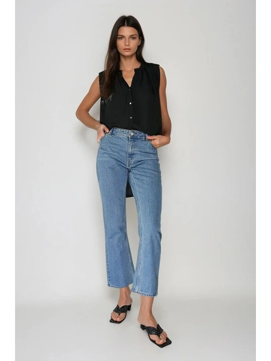 Zdjęcie produktu Monki Dżinsy - Slim fit - w kolorze błękitnym rozmiar: W25