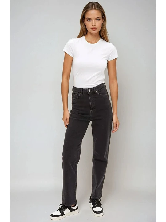 Zdjęcie produktu Monki Dżinsy - Slim fit - w kolorze czarnym rozmiar: W29