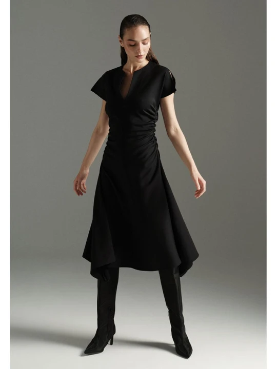 Zdjęcie produktu More & More Sukienka w kolorze czarnym rozmiar: 38