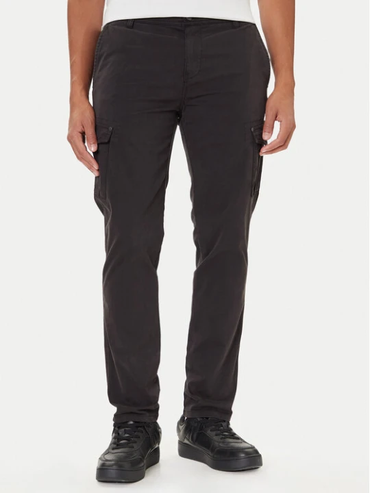 Zdjęcie produktu Mustang Spodnie materiałowe Daytona 1016826 Czarny Slim Fit