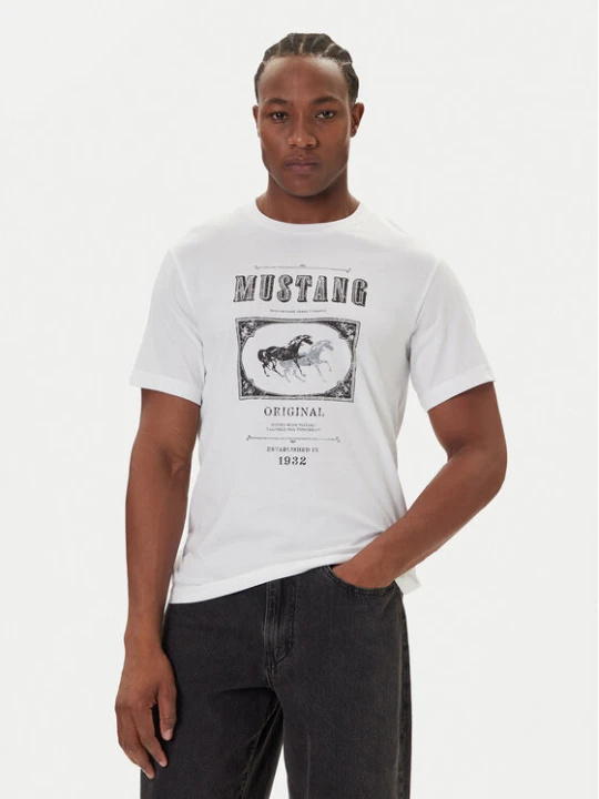 Zdjęcie produktu Mustang T-Shirt Akron 1016864 Biały Relaxed Fit