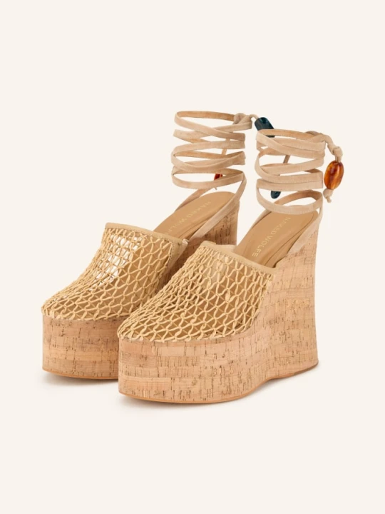 Zdjęcie produktu Naked Wolfe Klapki Na Platformie Z Ozdobnymi Koralikami beige