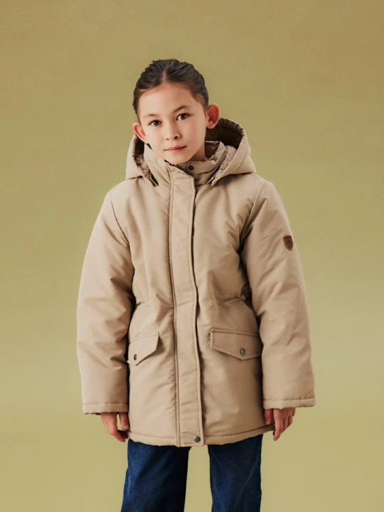Zdjęcie produktu name it Parka "Marlow" w kolorze beżowym rozmiar: 134
