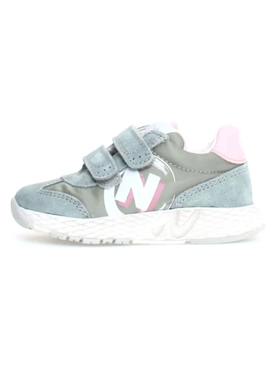 Zdjęcie produktu Naturino Skórzane sneakersy "Jesko" w kolorze szaro-jasnoróżowym rozmiar: 23