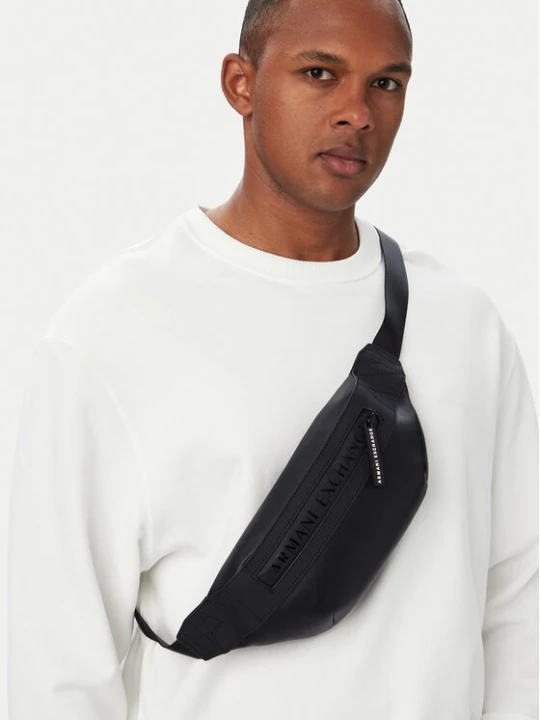 Zdjęcie produktu Nerka Armani Exchange XM003368 AF26679 MC043 Czarny