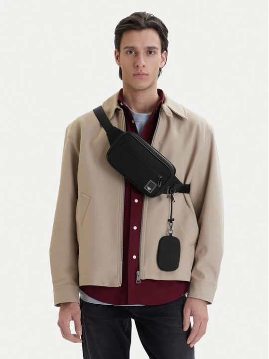 Zdjęcie produktu Nerka Emporio Armani EM000088 AF22391 UB118 Granatowy