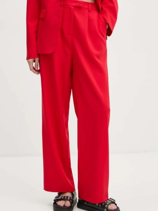 Zdjęcie produktu Never Fully Dressed spodnie Red Sundazed Roamance arden Trousers