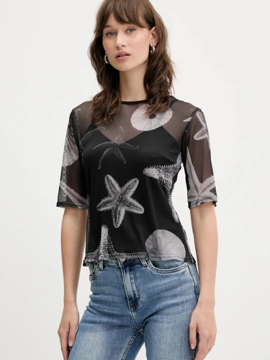 Zdjęcie produktu Never Fully Dressed t-shirt czarny