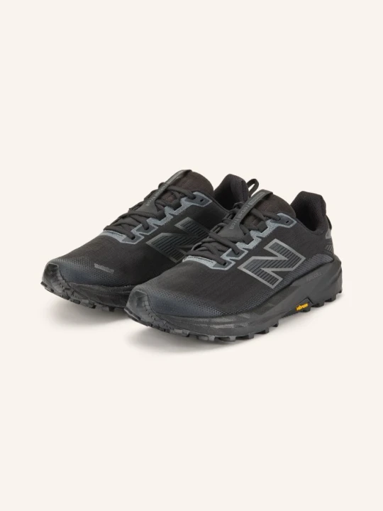 Zdjęcie produktu New Balance Buty Do Biegania W Terenie Fuelcell Rebel schwarz CZARNY