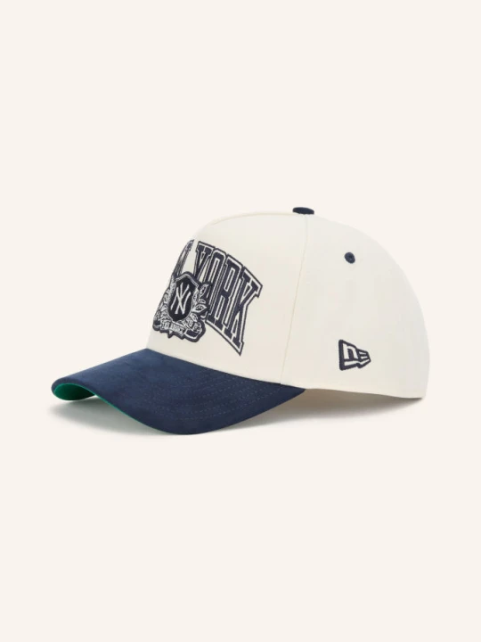 Zdjęcie produktu New Era Czapka Z Daszkiem Wordmark Suede E-Frame beige