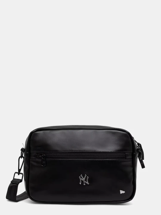 Zdjęcie produktu New Era saszetka z imitacji skóry CAMERA BAG NYY czarny