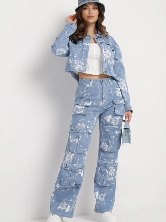 Zdjęcie produktu Niebieska Kurtka Jeansowa z Efektem Sprania o Krótkim Fasonie Anafia Hello Miss