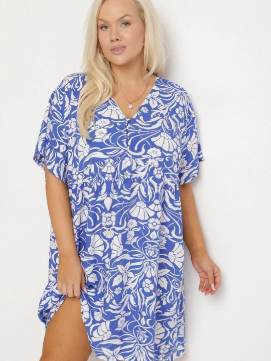 Zdjęcie produktu Niebieska Pudełkowa Sukienka z Wiskozy w Kwiaty z Guzikami Liramiree Melya By Melody