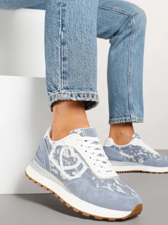Zdjęcie produktu Niebieskie Sneakersy z Koronkowymi Zdobieniami Dallriva