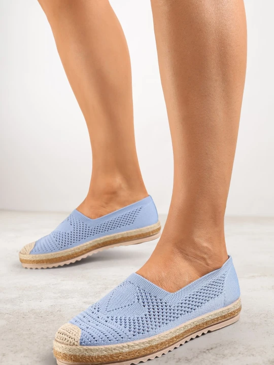 Zdjęcie produktu Niebieskie Espadryle z Ażurową Cholewką i Plecionką na Podeszwie oraz Nosku Thalessia