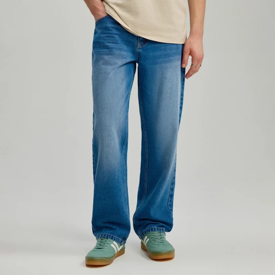 Zdjęcie produktu Niebieskie jeansy straight fit House