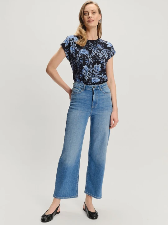 Zdjęcie produktu Niebieskie jeansy typu cropped Greenpoint