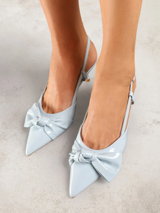 Zdjęcie produktu Niebieskie Sandały Lakierowane Vices na Kaczuszce Typu Slingback z Kokardą Kovenna