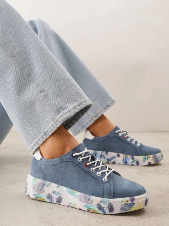 Zdjęcie produktu Niebieskie Skórzane Sneakersy na Plaformie w Pióra z Perforacją Tidessa Goodin