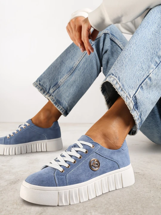 Zdjęcie produktu Niebieskie Sneakersy Vices na Grubej Tłoczonej Podeszwie ze Sznurowaniem i Metaliczną Ozdobą Ulfedi