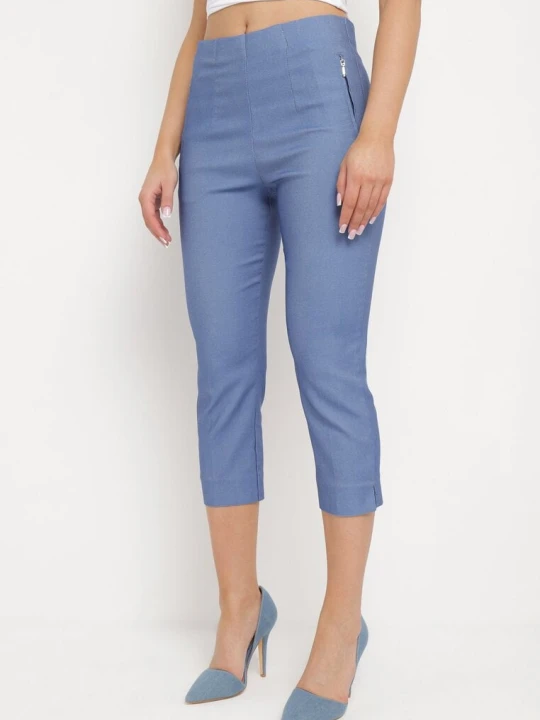 Zdjęcie produktu Niebieskie Spodnie o Długości 3 / 4 z Elastyczną Gumką w Pasie i Wiązaniem Cidasara New Fashion