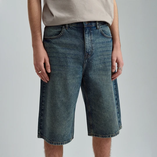 Zdjęcie produktu Niebieskie szorty jeansowe relaxed fit z niskim stanem House