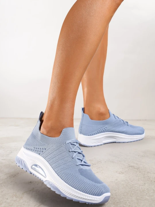 Zdjęcie produktu Niebieskie Wsuwane Buty Sportowe w Skarpetkowym Stylu z Ozdobną Podeszwą Moonlise