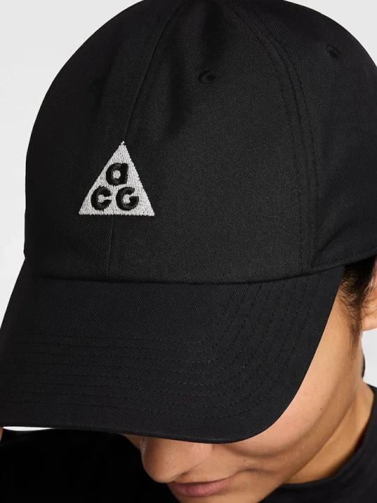 Zdjęcie produktu Nike ACG: All Conditions Gear czapka z daszkiem ACG Club czarny