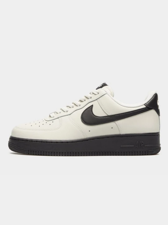 Zdjęcie produktu Nike Air Force 1 '07 beżowy
