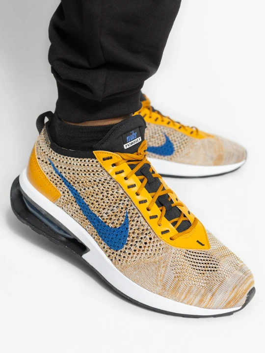 Zdjęcie produktu Nike Air Max Flyknit Racer Buty do biegania męskie Brązowy
