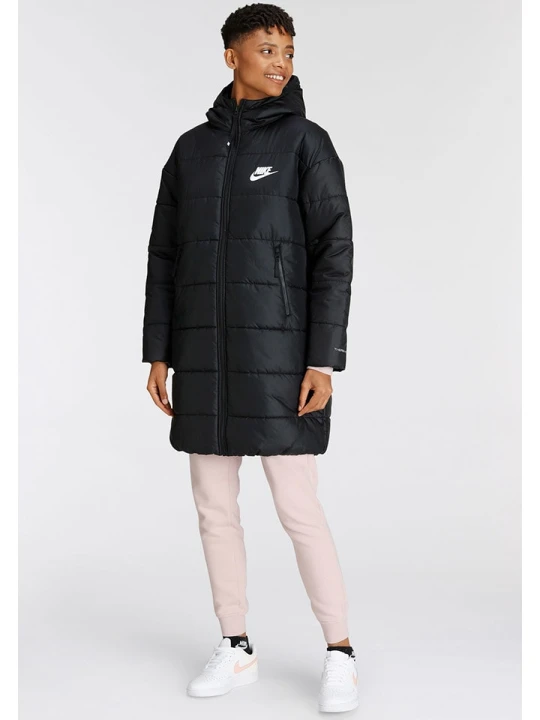 Zdjęcie produktu Nike Płaszcz zimowy w kolorze czarnym rozmiar: L