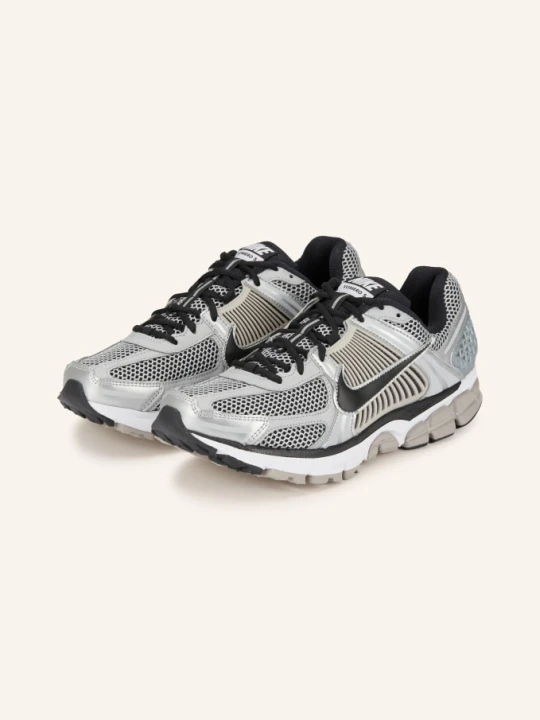 Zdjęcie produktu Nike Sneakersy Zoom Vomero 5 silber