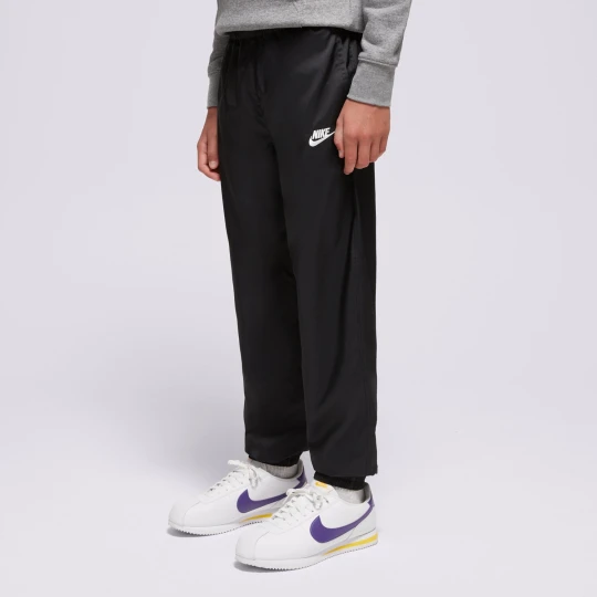 Zdjęcie produktu Nike Spodnie K Nsw Club Wvn Jggr Lbr Boy czarny