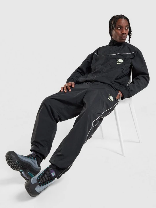 Zdjęcie produktu Nike Spodnie Nsw Air Max 95 Woven czarny