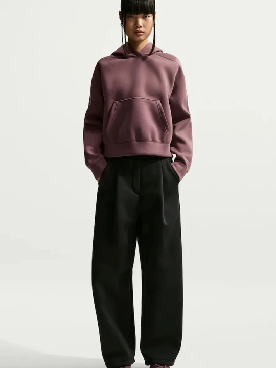 Zdjęcie produktu Nike Sportswear spodnie damskie z modalem Pregame Fleece czarny