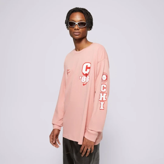 Zdjęcie produktu Nike T-Shirt Chi M Nk Cts Ogc Vsy Ls Tee Nba czerwony