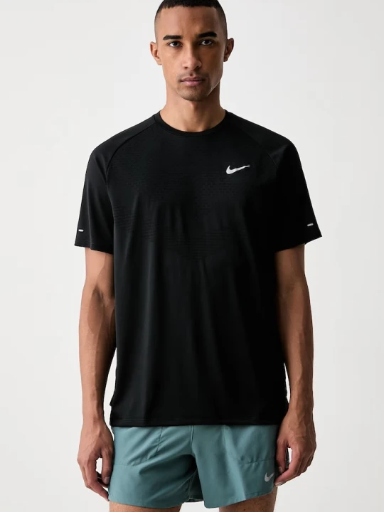 Zdjęcie produktu Nike T-shirt do biegania męski Stride czarny