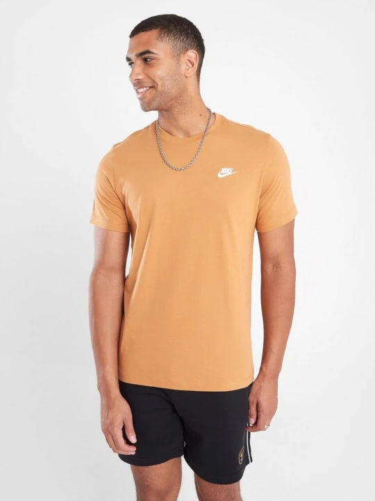 Zdjęcie produktu Nike T-Shirt Sportswear Club brązowy