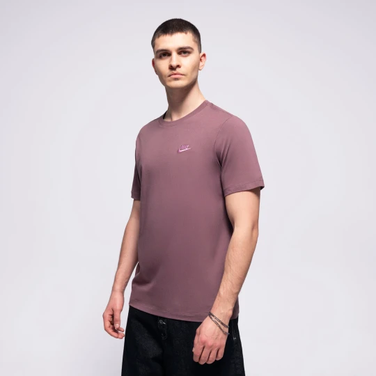 Zdjęcie produktu Nike T-Shirt Sportswear Club brązowy