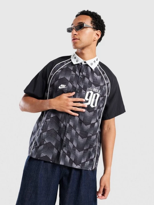 Zdjęcie produktu Nike T Shirt Sb Mad 90 Pack Hypervenom czarny