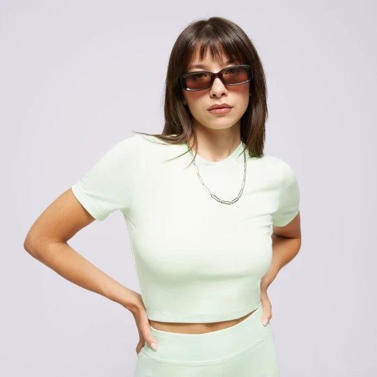 Zdjęcie produktu Nike T-Shirt W Nsw Essntl Slm Crp zielony