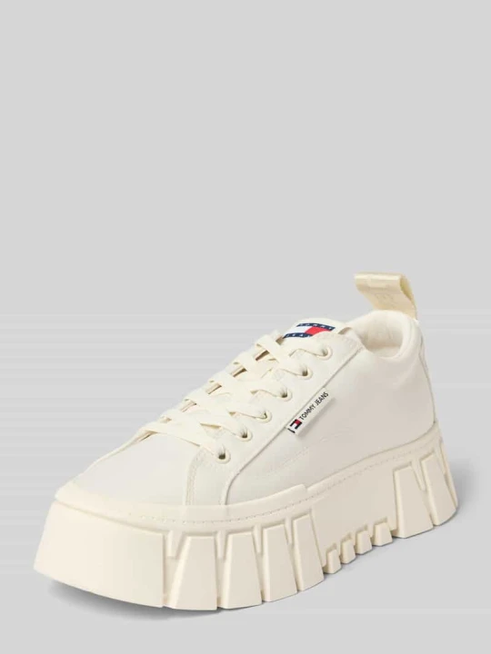 Zdjęcie produktu Sneakersy o niskim kroju z materiału skóropodobnego model 'FLATFORM CHUNKY SNEAK' Tommy Jeans Złamany biały