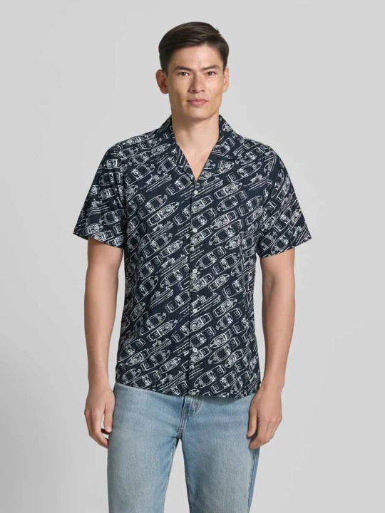 Zdjęcie produktu nowoczesny krój modern fit koszula casualowa z kołnierzem z połami Lerros Granatowy