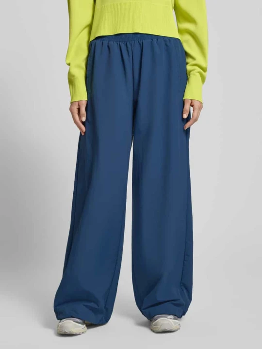Zdjęcie produktu Nylonowe spodnie balonowe w stylu lat 90. - curated by 'Tinvcb' Style Icon Collection Niebieski