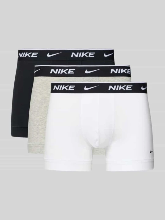Zdjęcie produktu Trunks z mieszanki bawełny model 'ESSENTIAL' Nike Jasnoszary