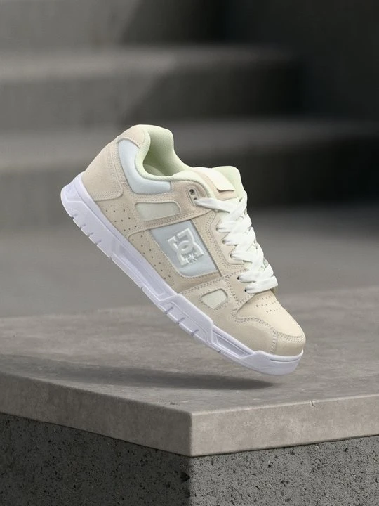 Zdjęcie produktu Obuwie deskorolkowe DC Shoes jasnobrązowy