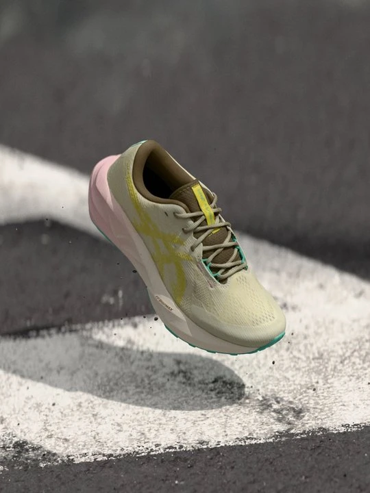 Zdjęcie produktu Obuwie do biegania Szlak Asics jasnoszary