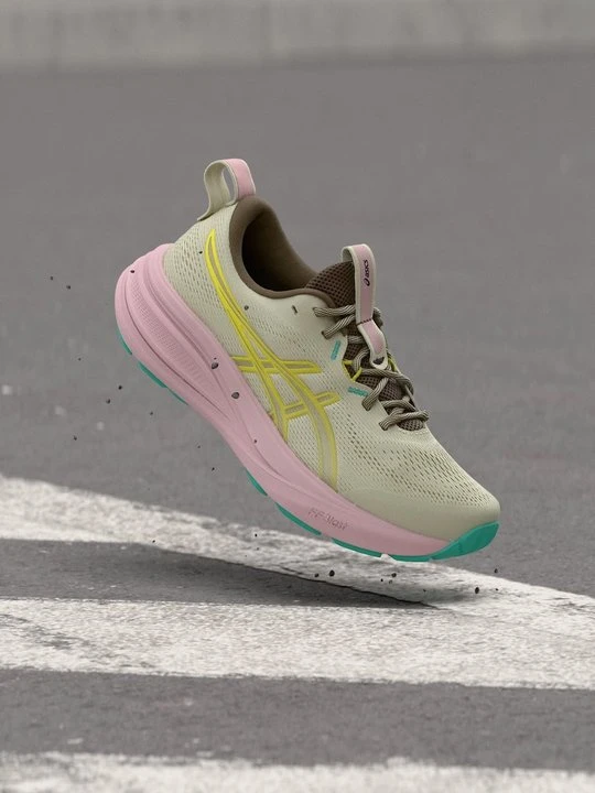 Zdjęcie produktu Buty do biegów ulicznych Asics jasnoszary
